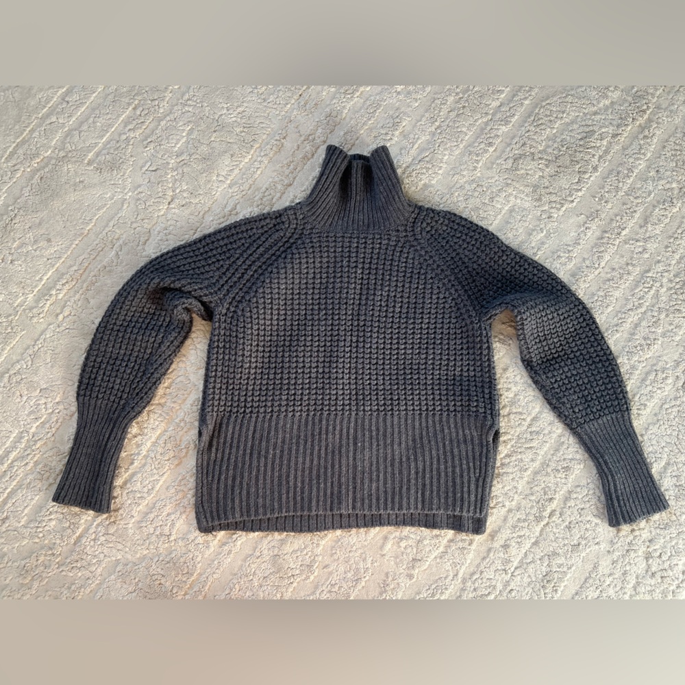 Everlane | Chunky Waffle Knit Turtleneck | Gray | S
